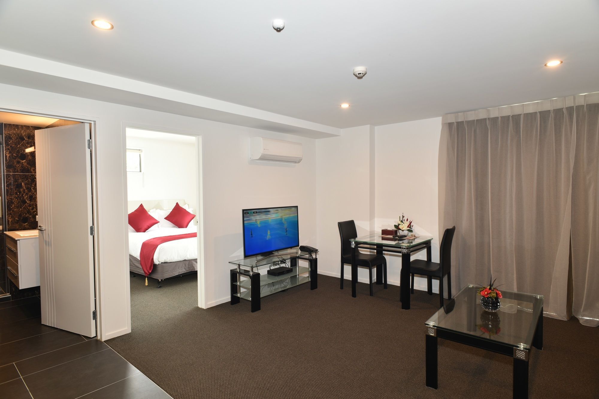 Bealey Plaza Motel Christchurch Dış mekan fotoğraf A two-bedroom apartment at the hotel